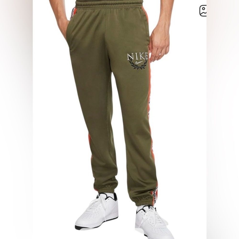 Nike Dri-FIT Jogger Pants Men’s Small Green Orange Stripe Athletic Sweatpants
